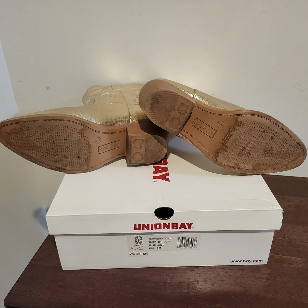 Unionbay Women's Gold Western Boots Used 1 Time No Box - Picture 3 of 8